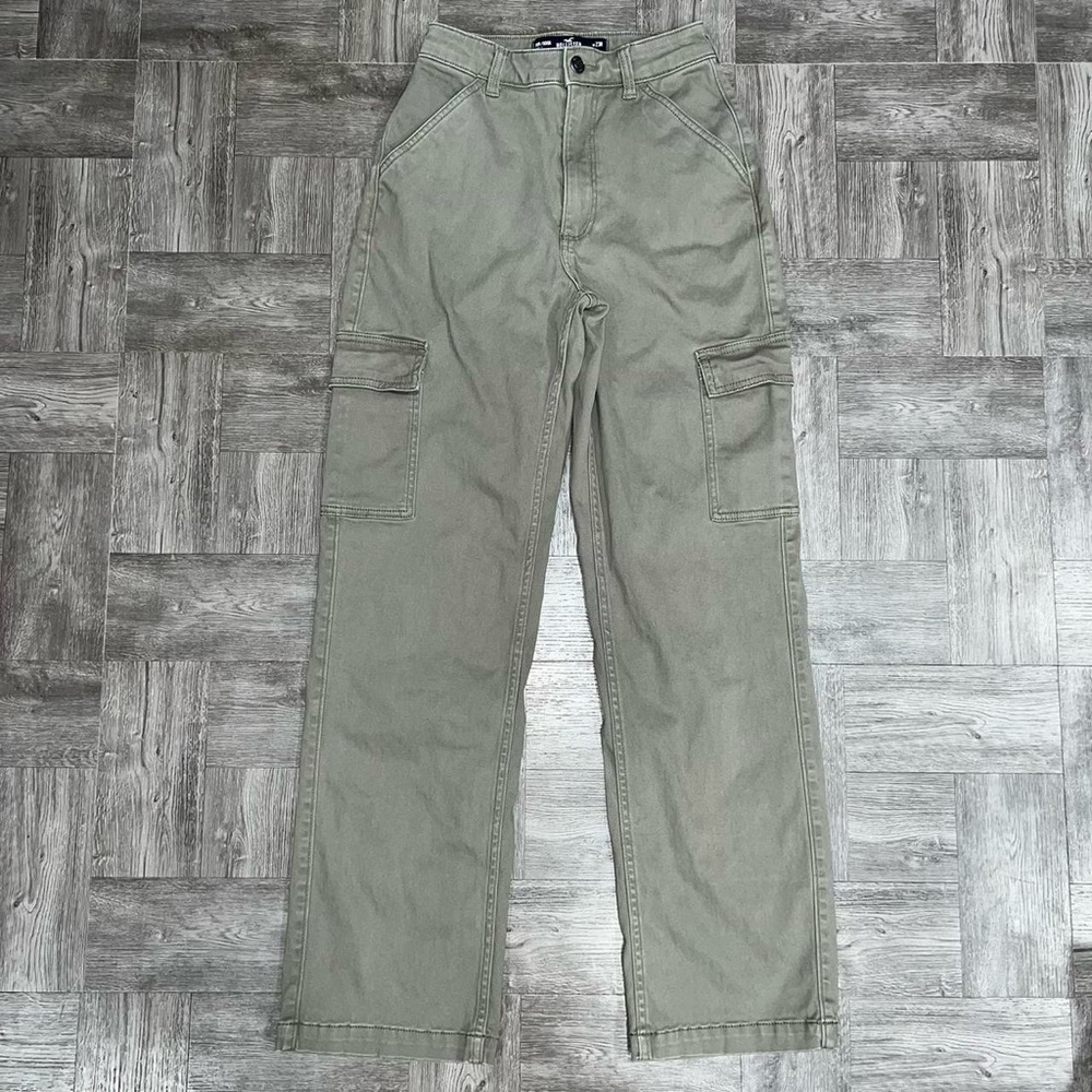 Hollister Green Ultra High Rise Dad Pants Size 00/000